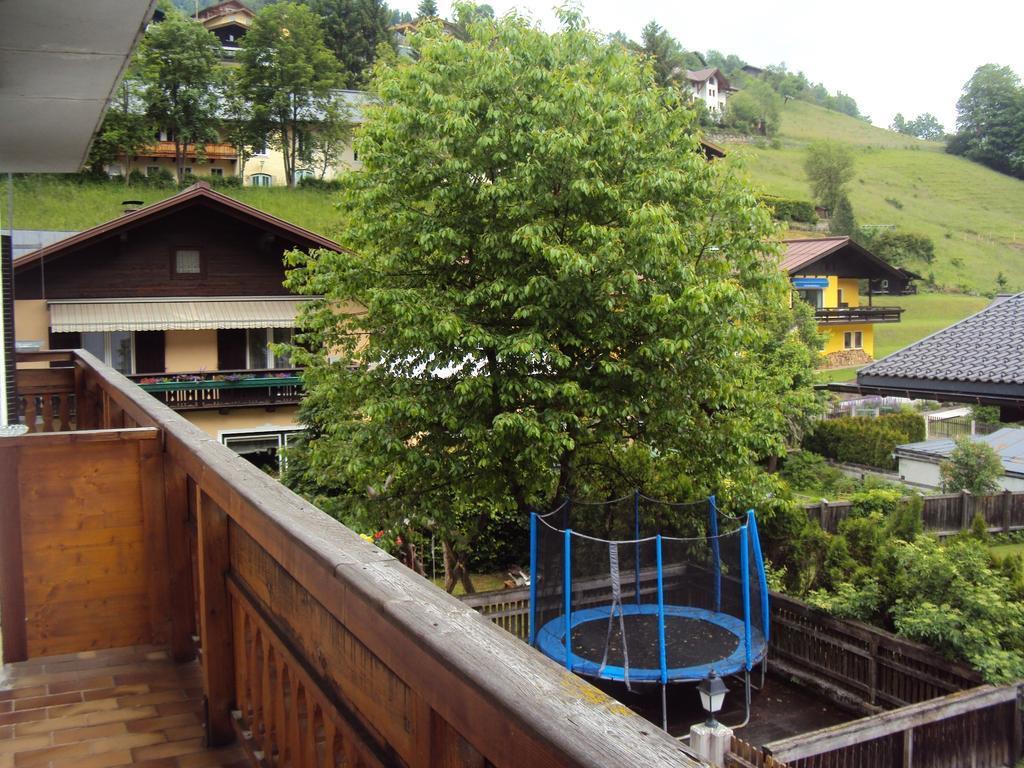 Hotel Alpenrose Muehlbach Am Hochkoenig Стая снимка